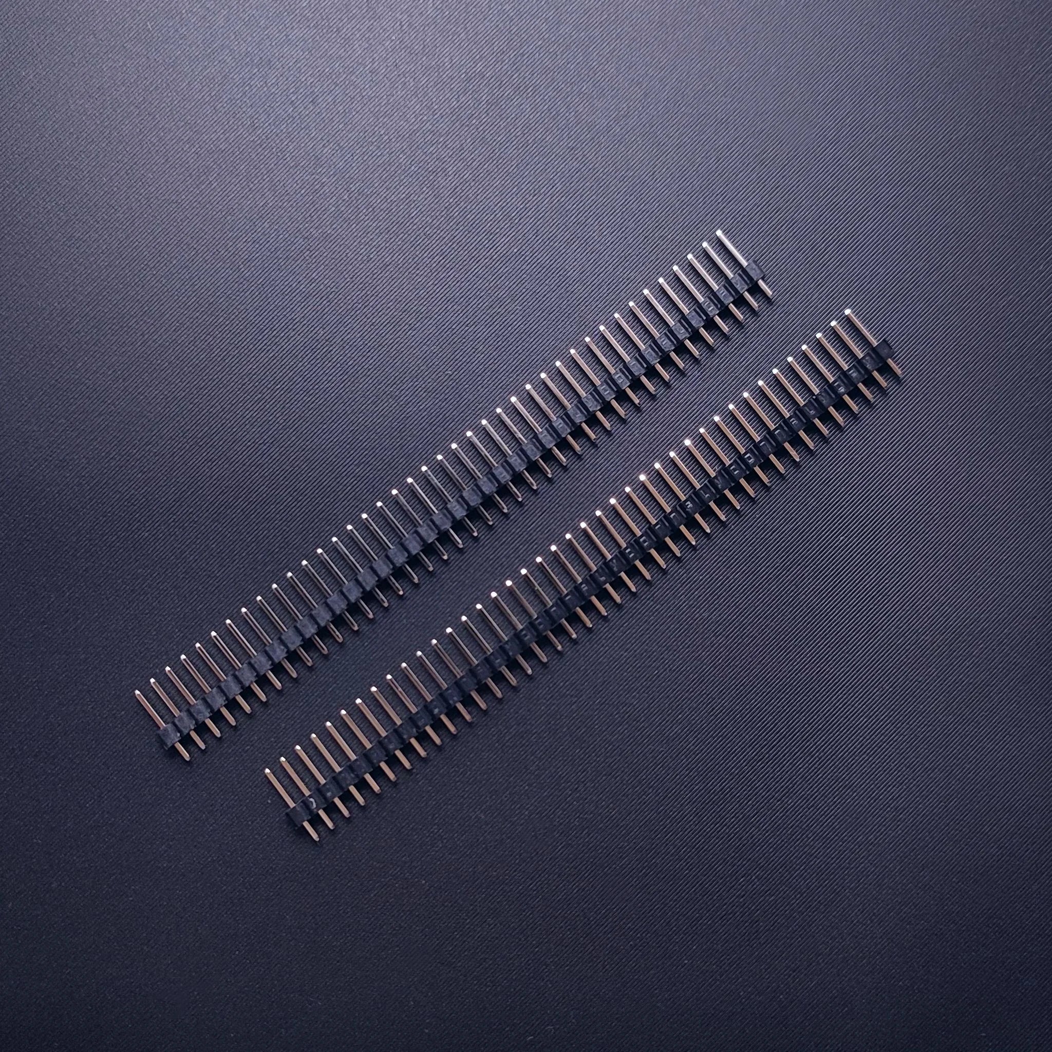 2pcs 1x40 Pin headers - Black
