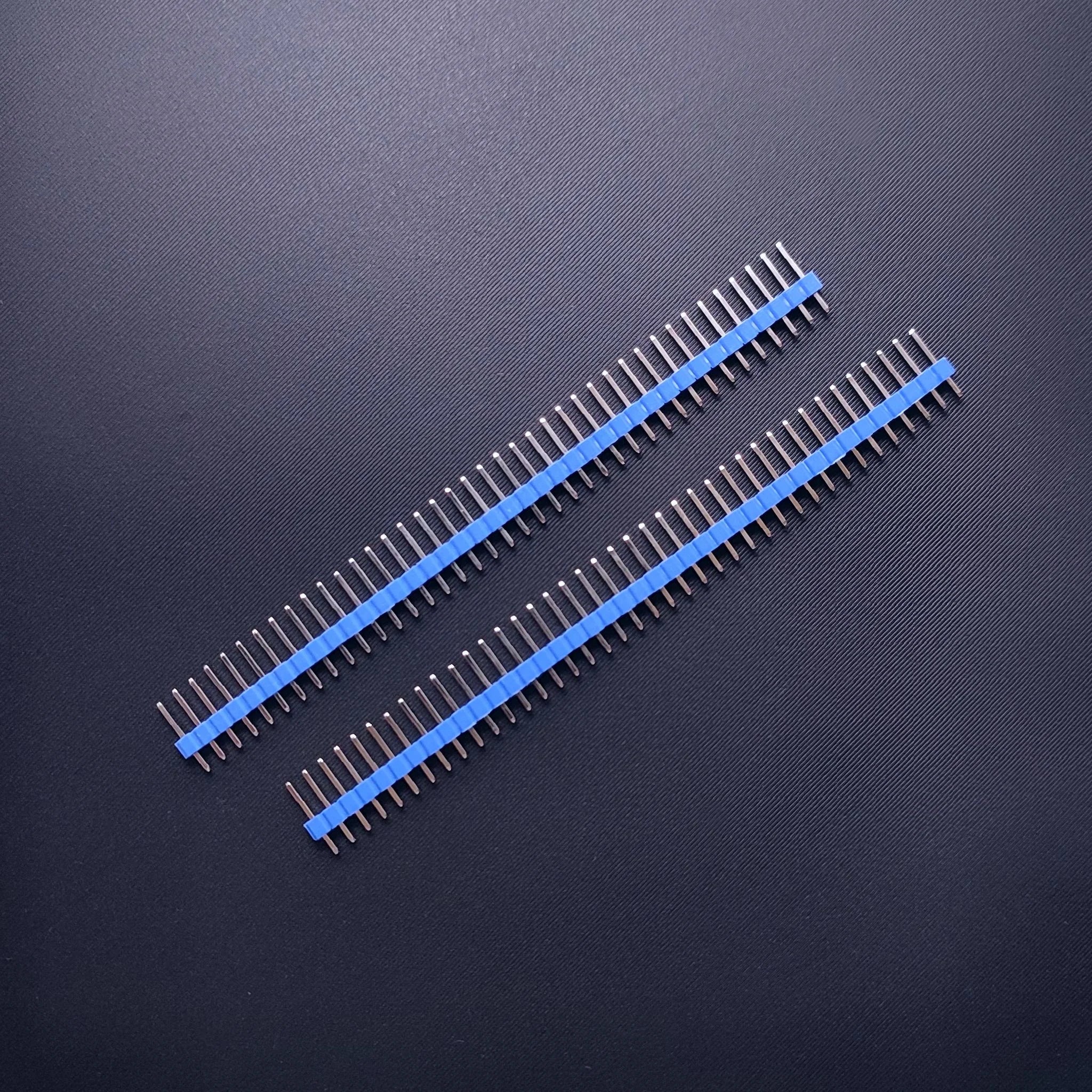 2pcs 1x40 Pin headers - Blue