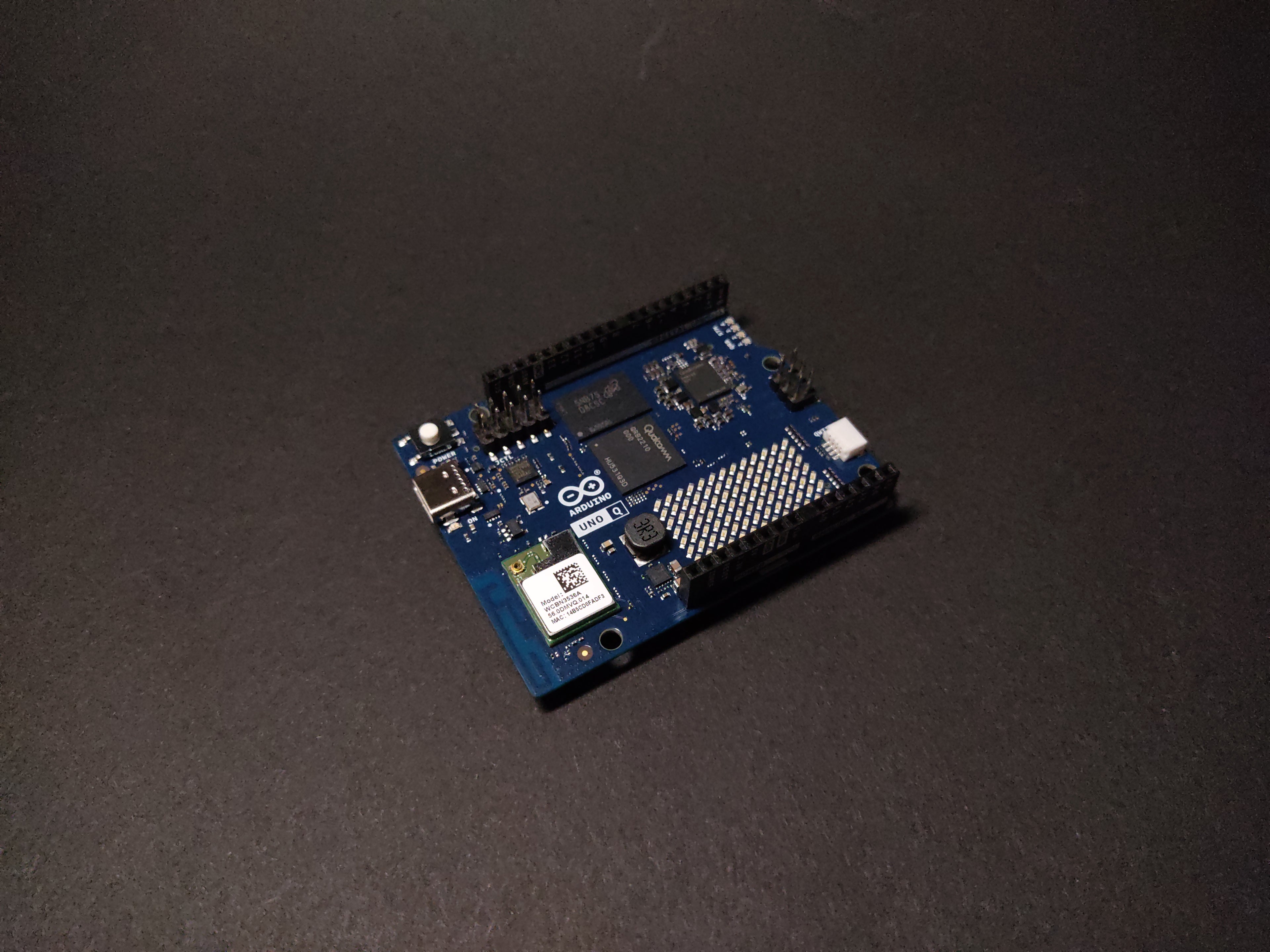 Arduino Uno Q 2Gb