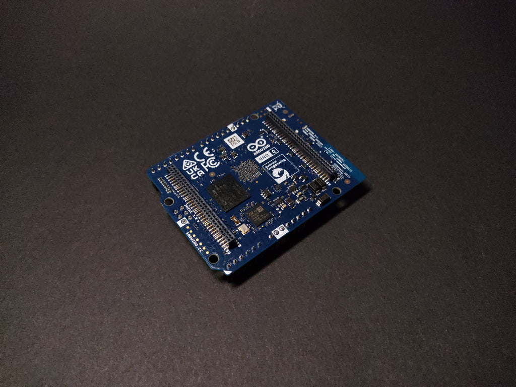 Arduino Uno Q 2Gb